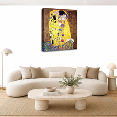 LR The Kiss Wall Art Picture – Gustav Klimt Fine Art Framed Canvas Print | Ready to Hang | Modern Wall Art for Living Room, Bedroom & Office